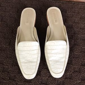 Unisa mule size 10 women’s GUC